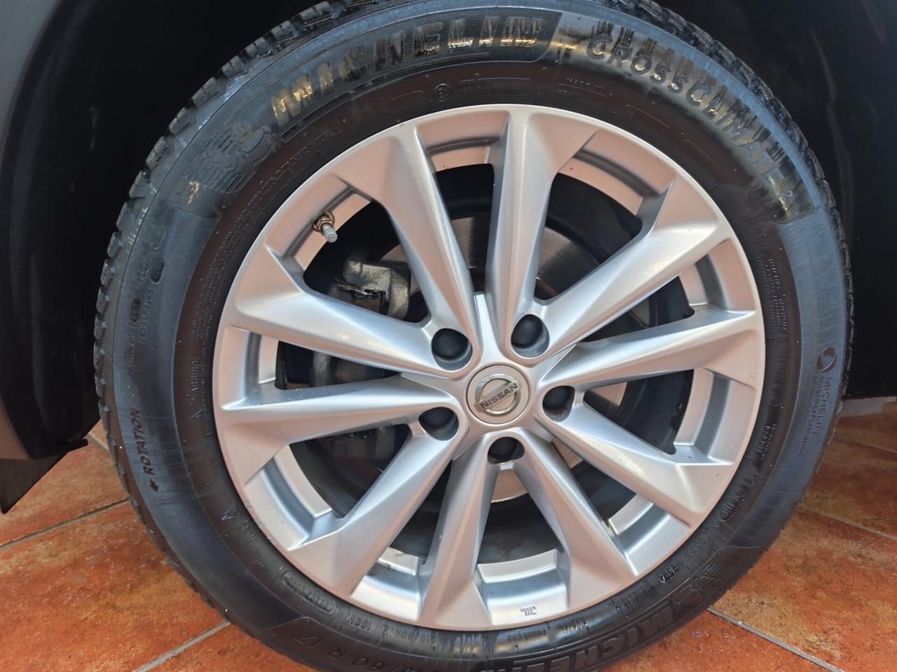 Nissan Qashqai 1.5 diesel 110CV FULL OPTIONAL