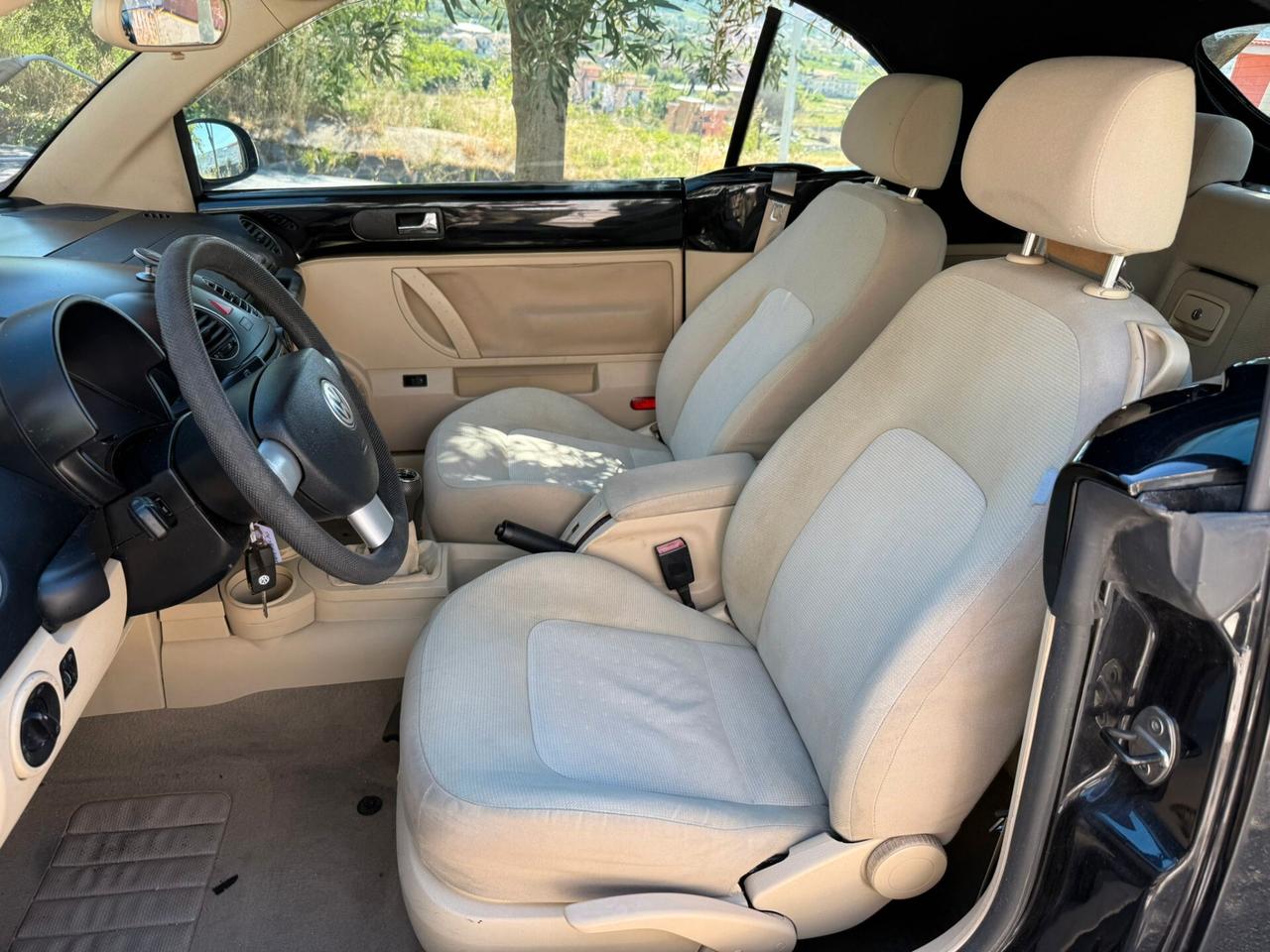 Volkswagen New Beetle 1.4 16V Cabrio