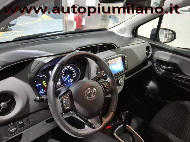 TOYOTA Yaris 1.5 Hybrid 5 porte Business