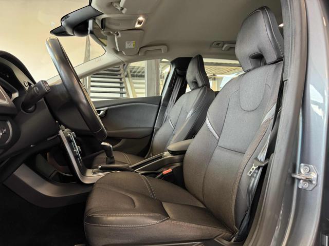 VOLVO V40 Cross Country D2 Business Plus