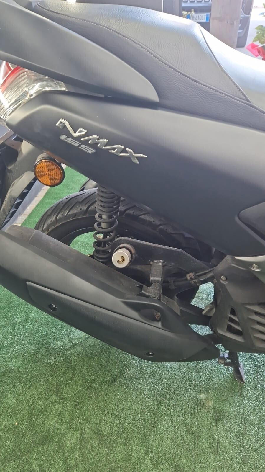 Yamaha Nmax 155 BASE