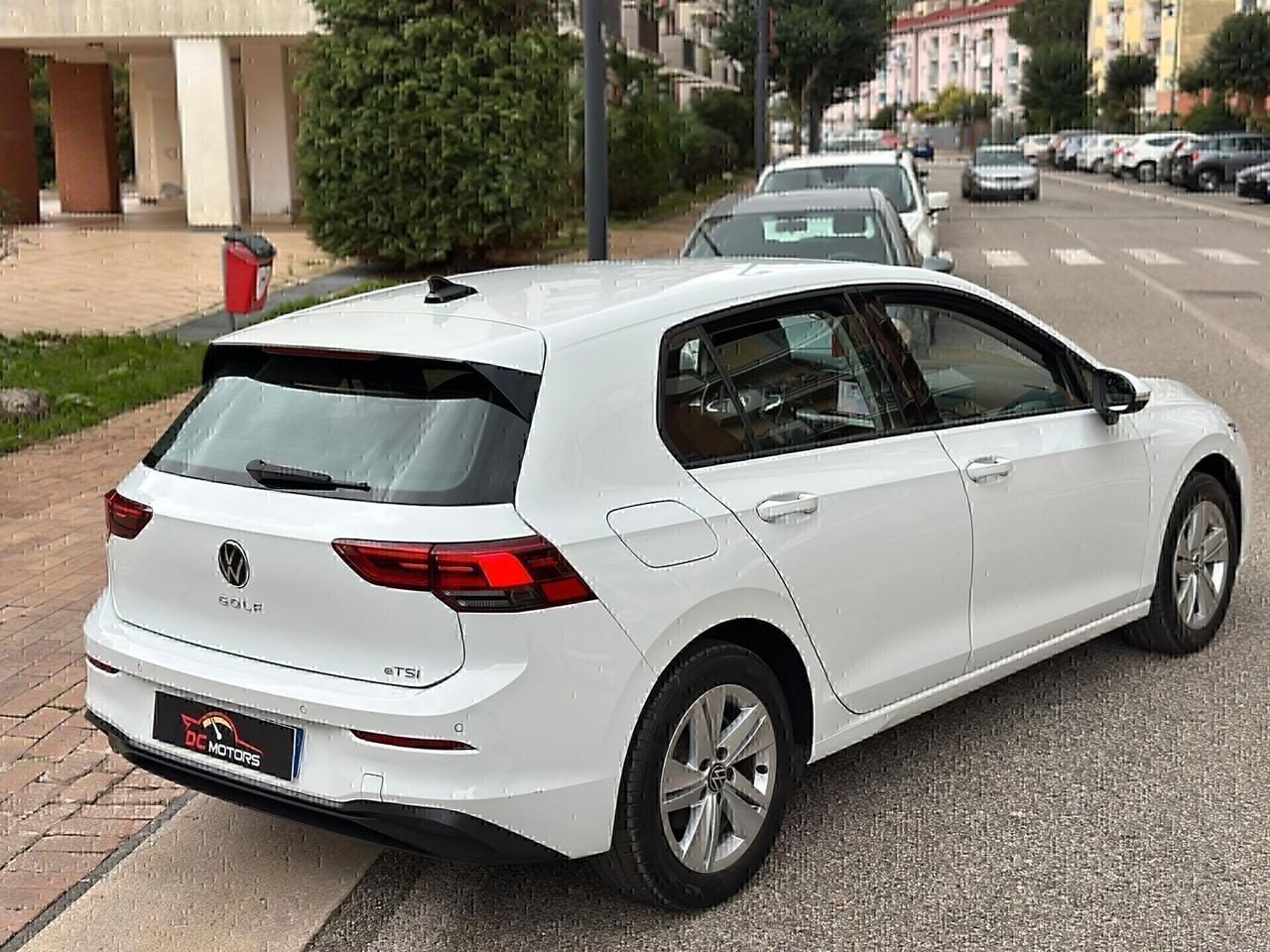 Volkswagen Golf 1.0 eTSI EVO DSG Life -USATO GARANTITO-
