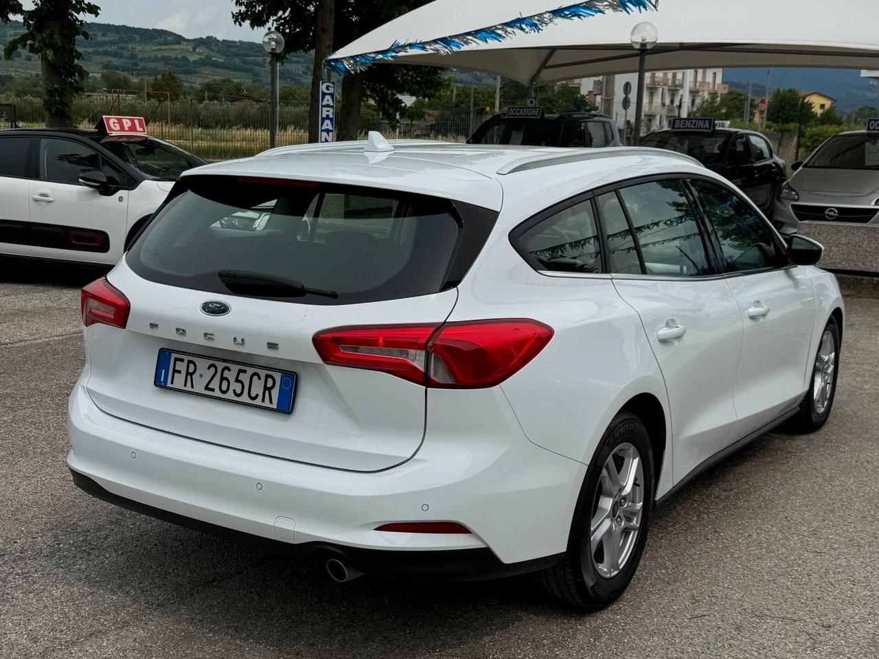" POCHI KM " Ford Focus 1.5 TDCi 120 CV AUTOM.
