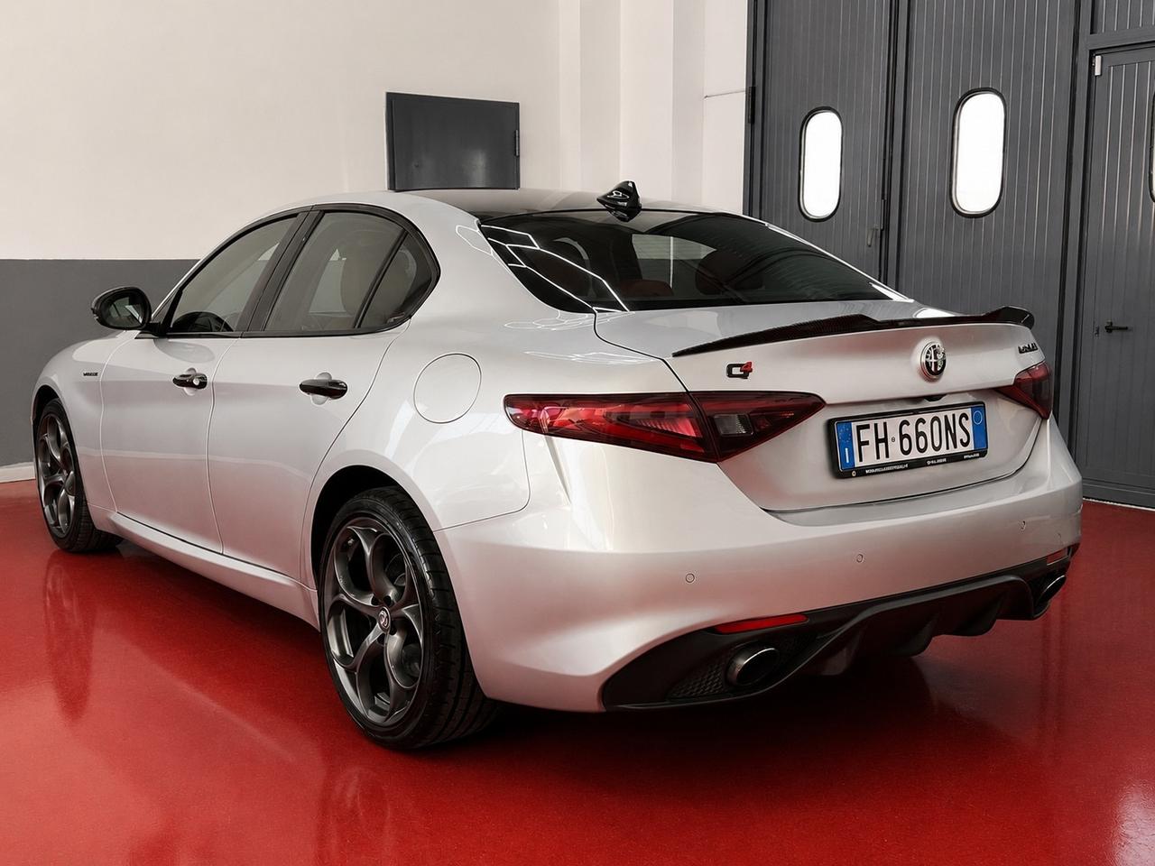 Alfa Romeo Giulia 2.0 Turbo 280 CV AT8 AWD Q4 Veloce