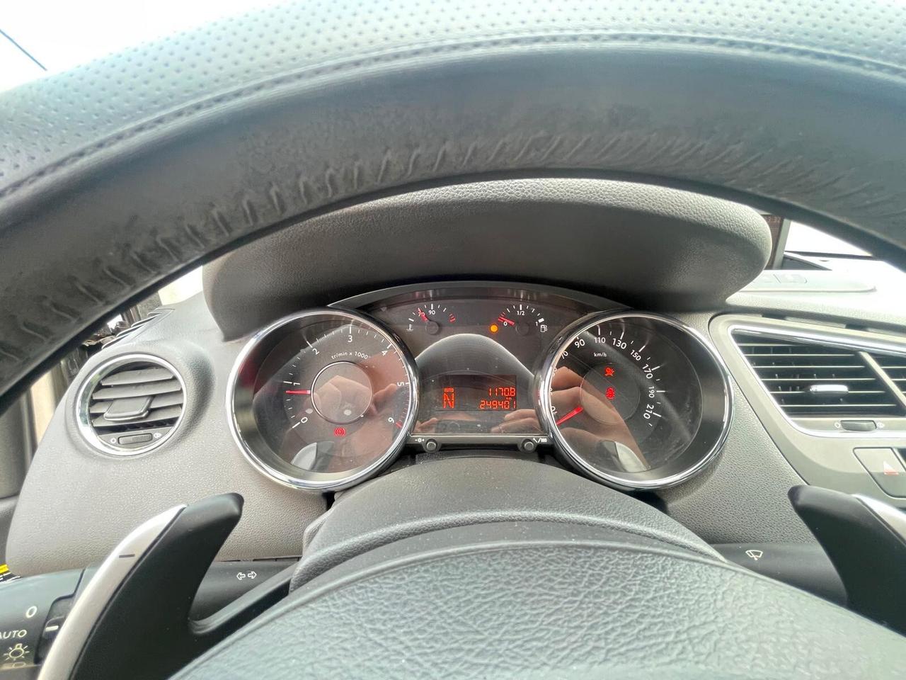 Peugeot 5008 1.6 e-HDi 112CV Stop&Start cambio robotizzato Family