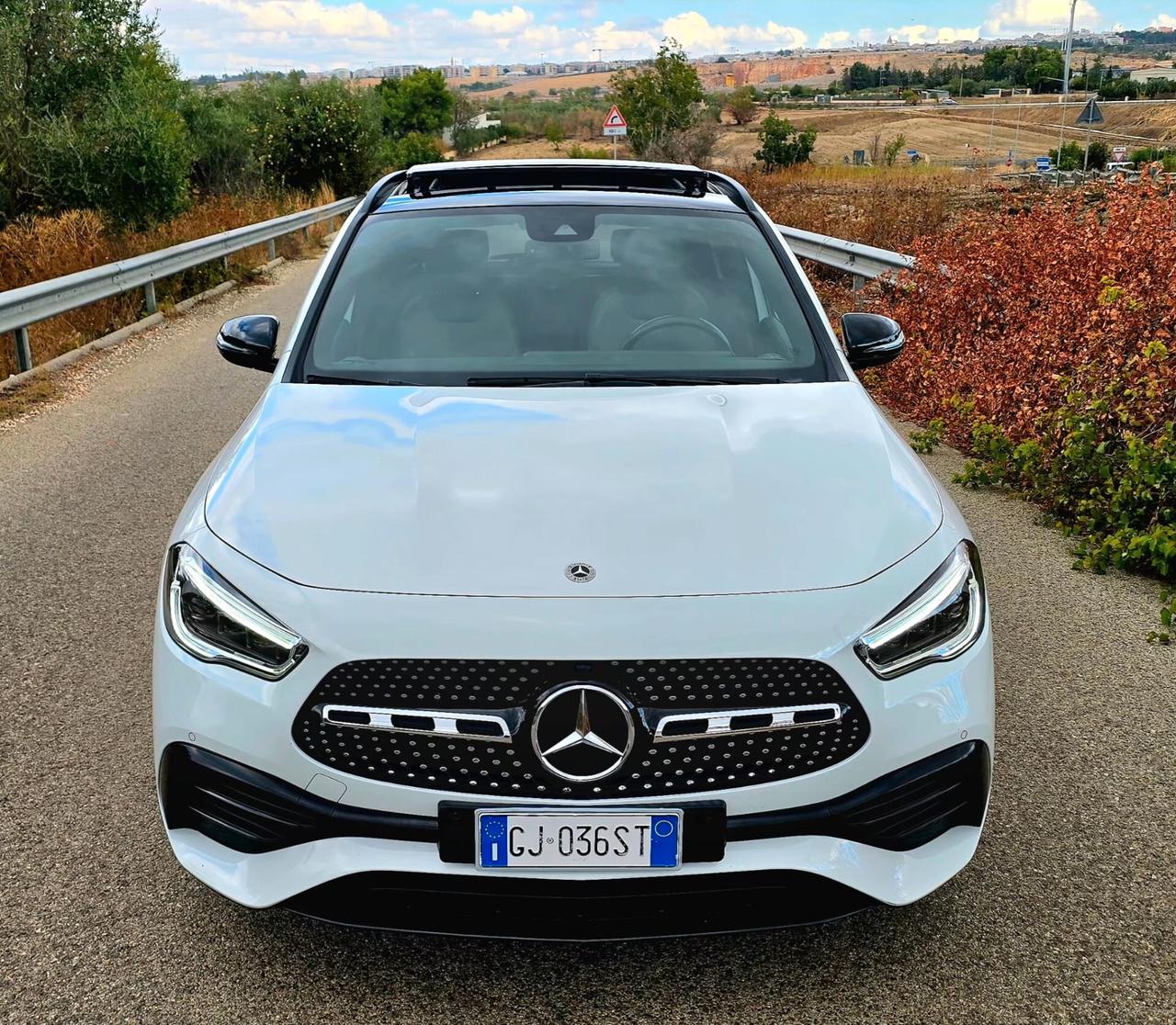 MERCEDES GLA 200d PREMIUM PLUS AMG FANTASTICA