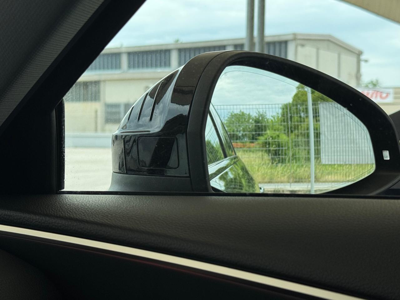 Audi A4 Avant 45 TFSI quattro S tronic S line edition