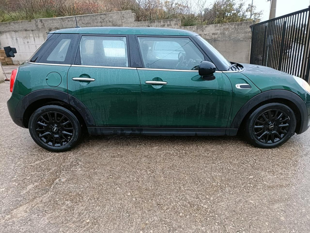 Mini 1.5 One D Business - 2018