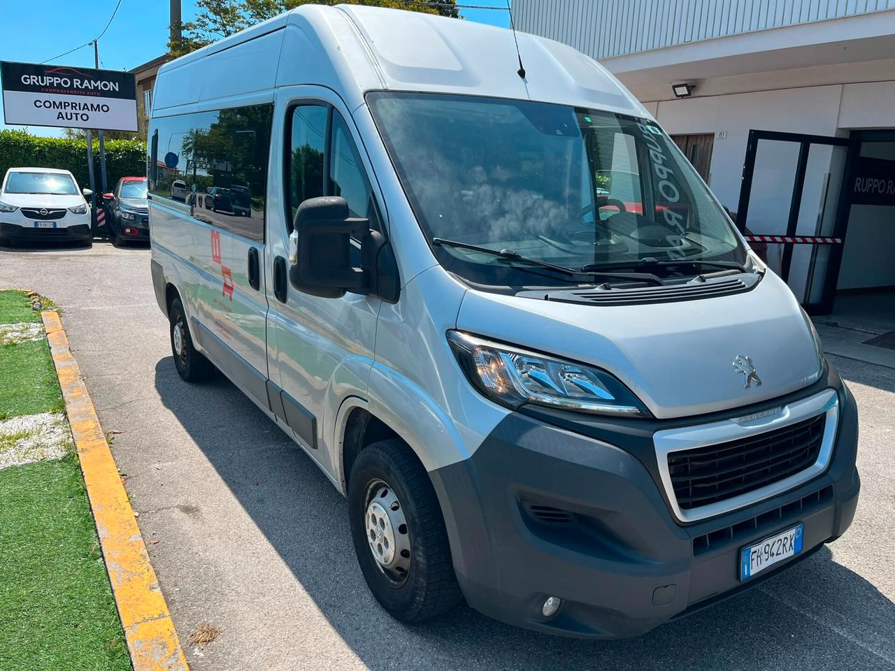 Peugeot Boxer 330 2.0 BlueHDi/130CV FAP PC-TN Combi Premium