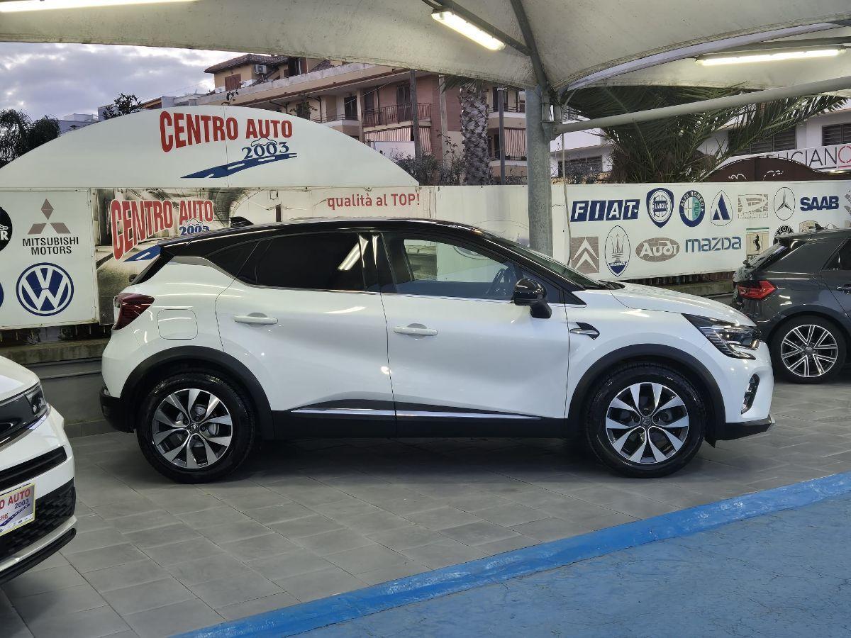 RENAULT - Captur - Blue dCi 8V 115 CV EDC Intens