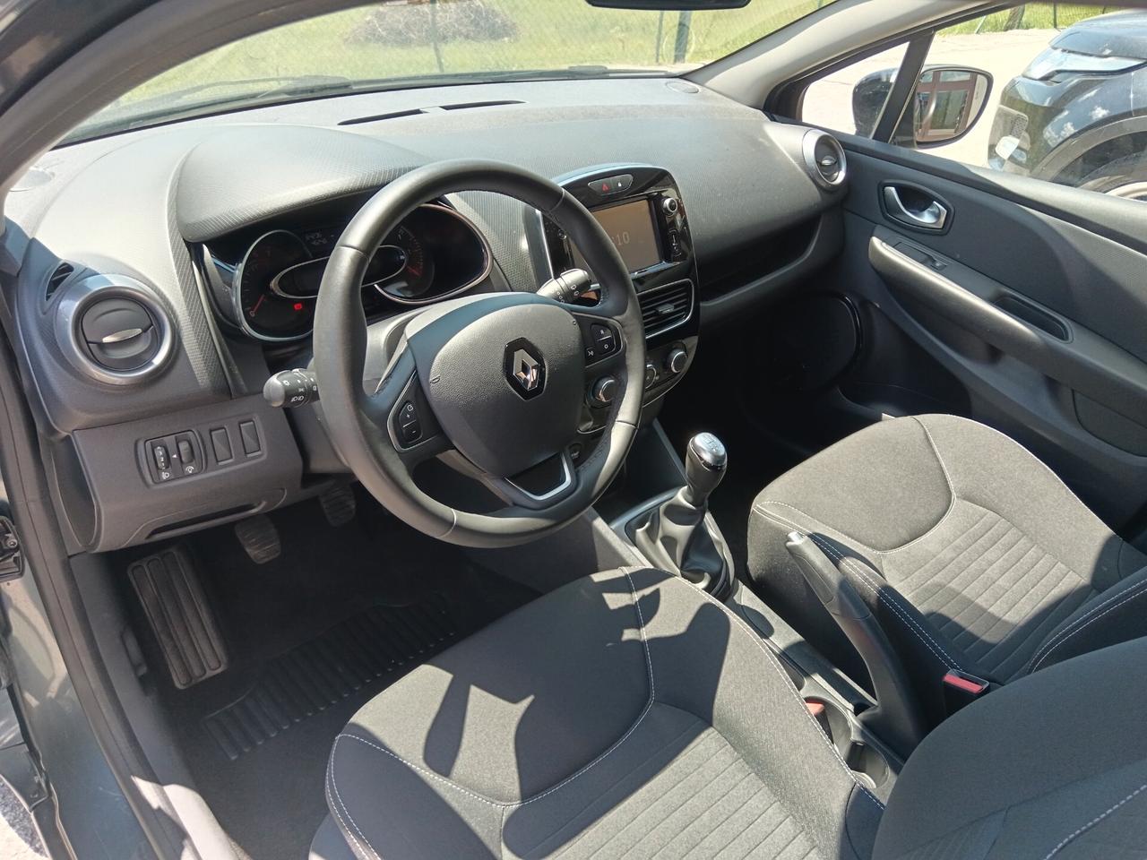 Renault Clio 1.2 75CV LIMITED NUOVISSIMA