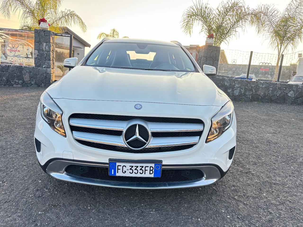 Mercedes-benz GLA 180 d Premium