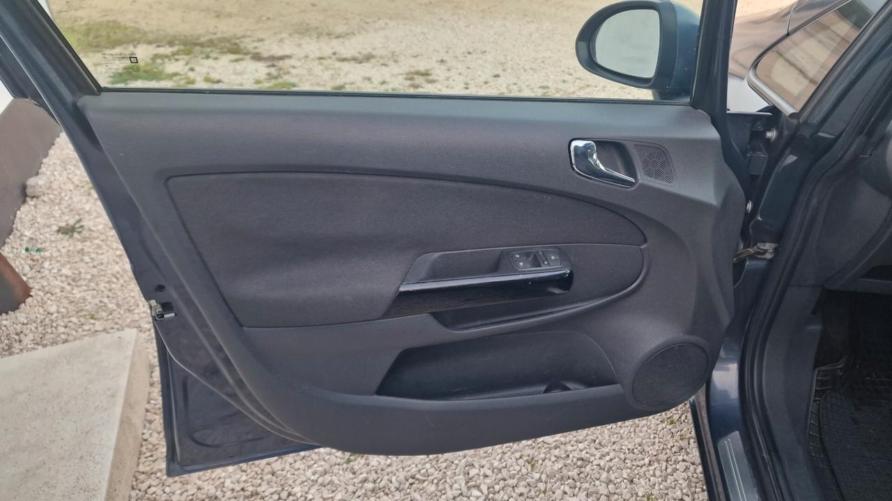 Opel Corsa 1.2 5 porte Edition