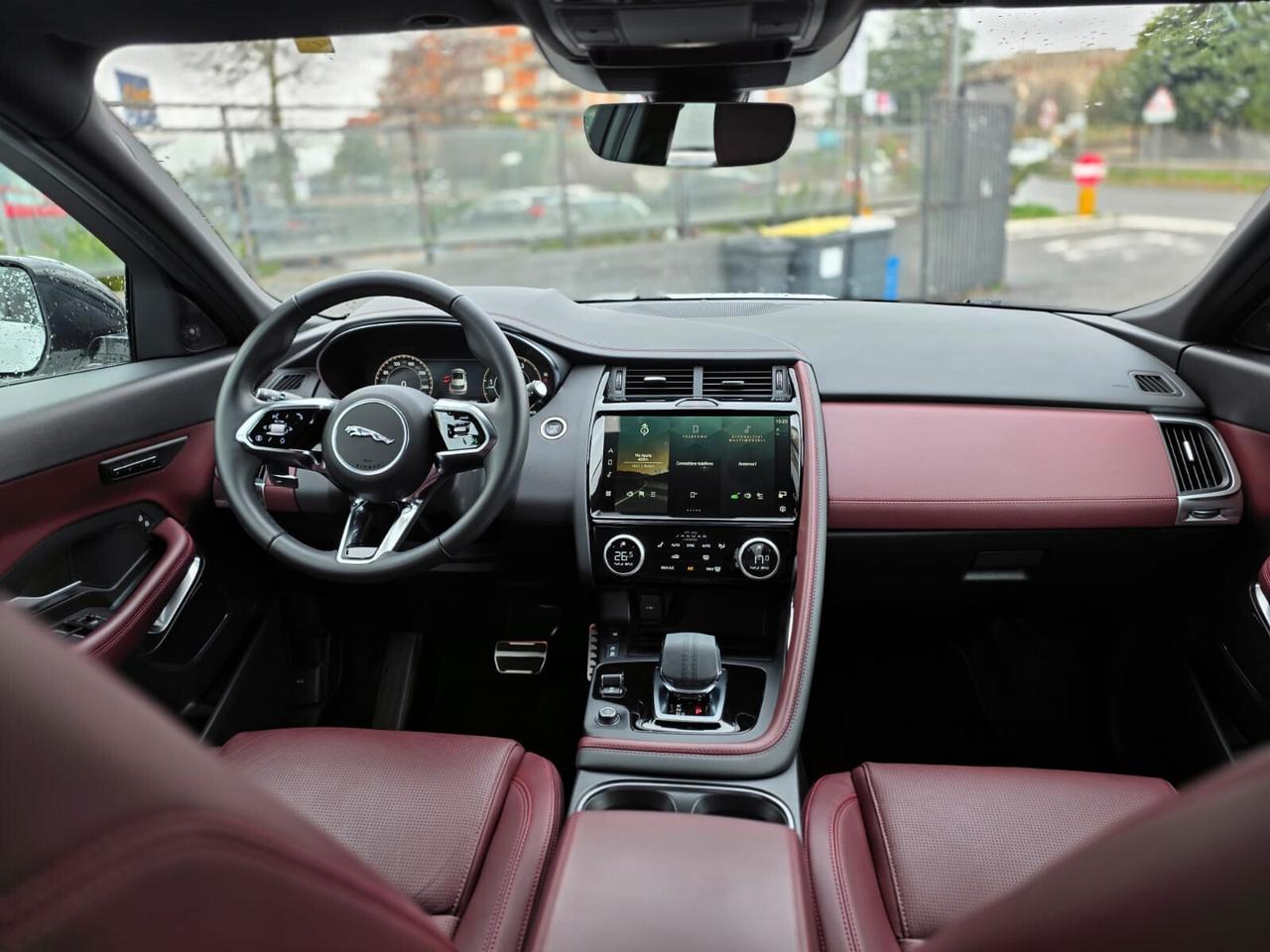 Jaguar E-Pace 2.0D I4 163 CV AWD Auto R-Dynamic HSE