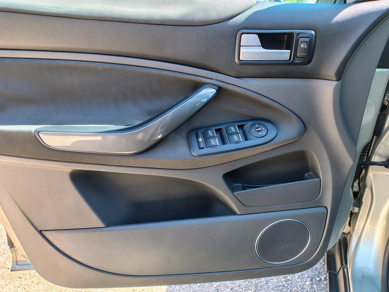 Ford Kuga 2.0 TDCi 136 CV 4WD Titanium DPF