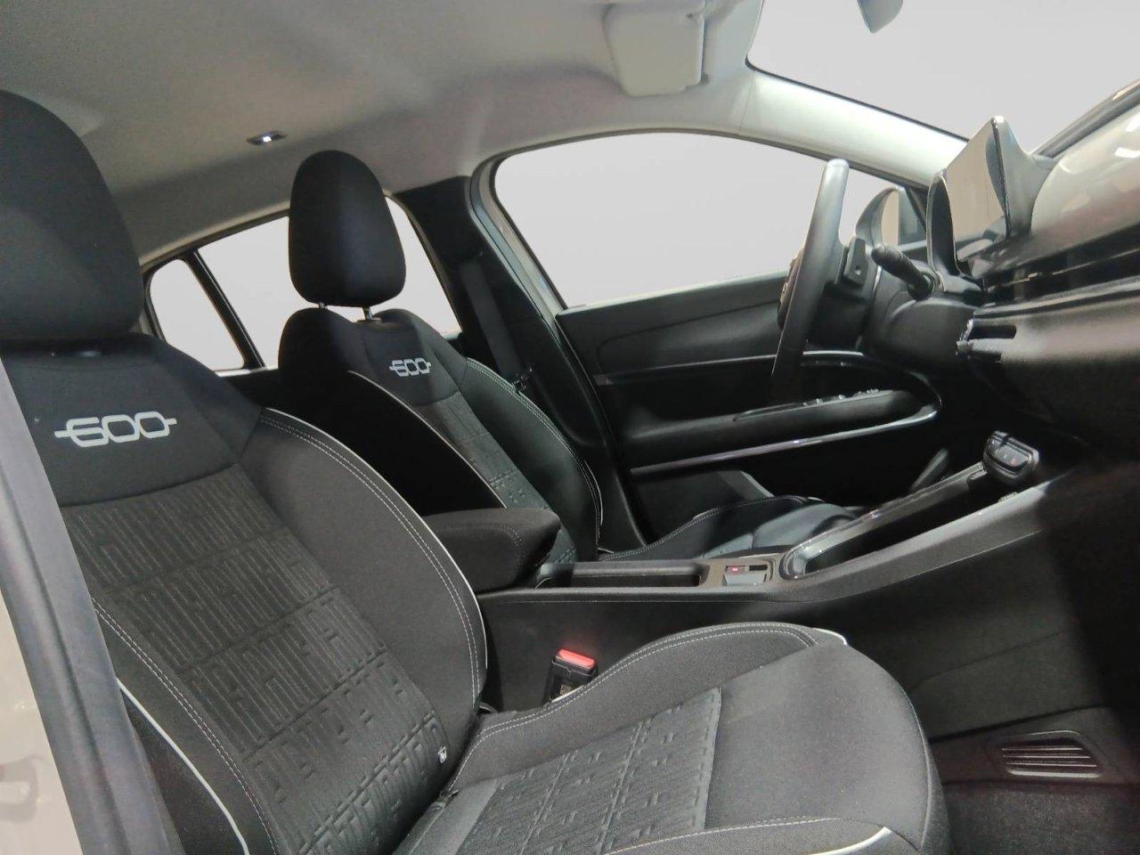 Fiat 600 1.2 hybrid Pop 145cv auto IN PROMO