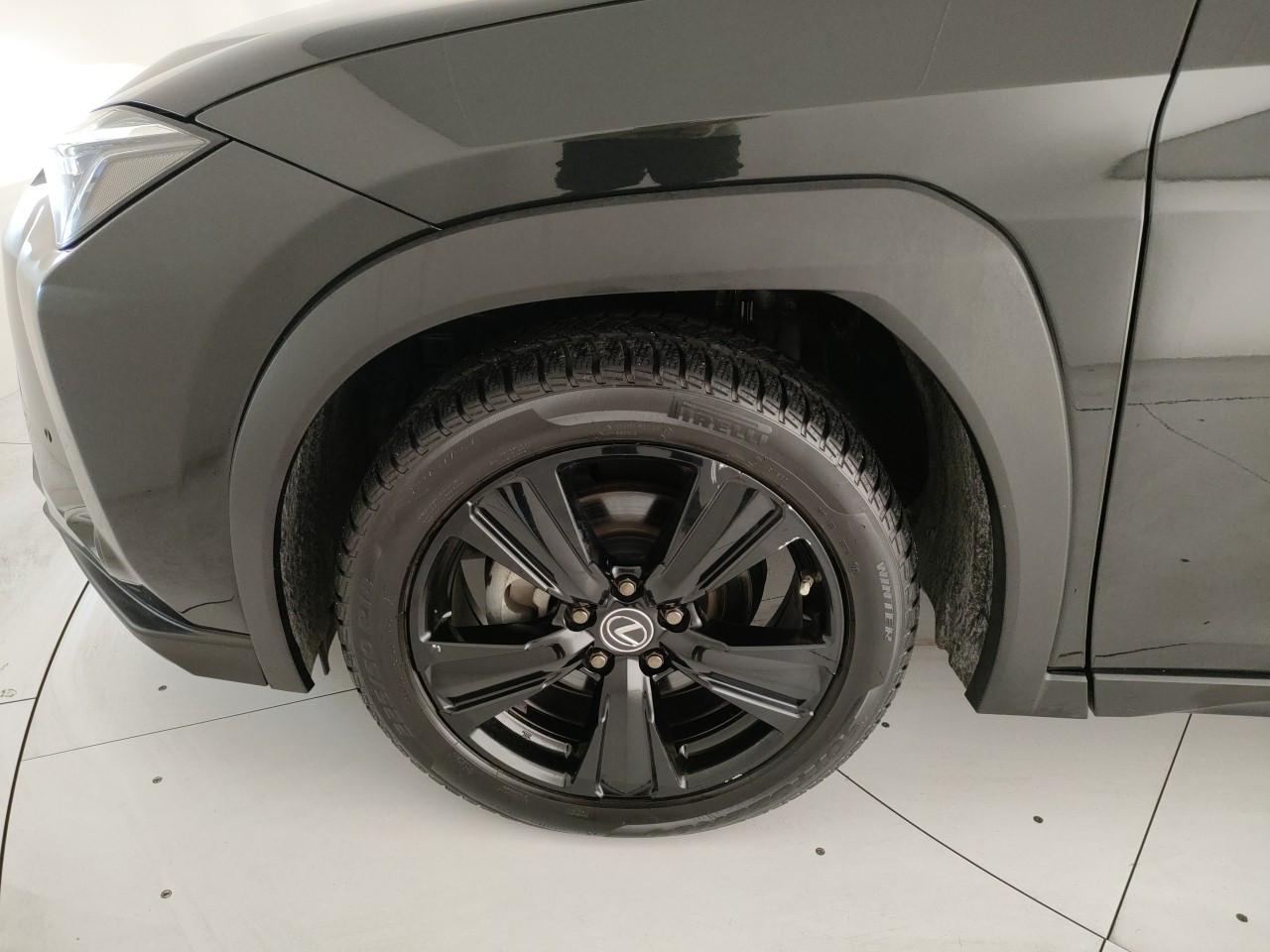 LEXUS UX 250h 2.0 Midnight 2wd cvt
