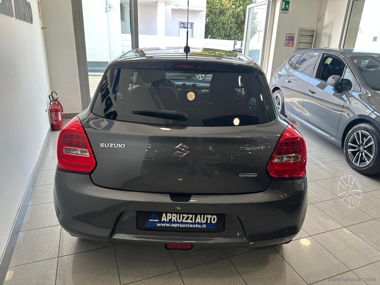 SUZUKI Swift 1.2 Hybrid Top