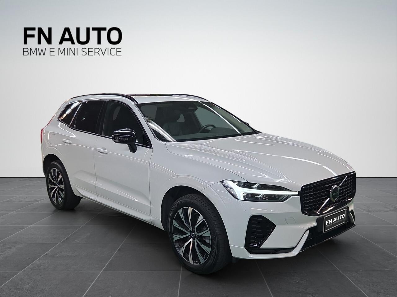 Volvo XC 60 XC60 B4 (d) AWD automatico Plus Dark AUTOCARRO N1