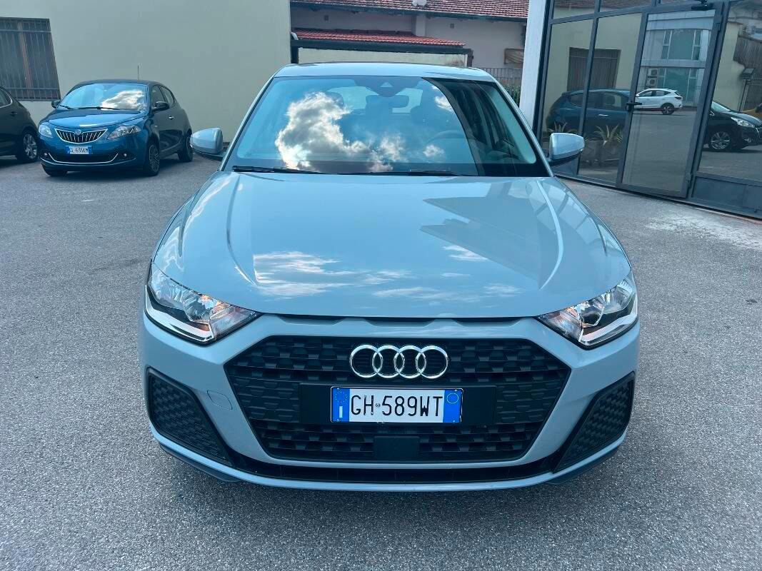 Audi A1 25 1.0 tfsi Admired my20