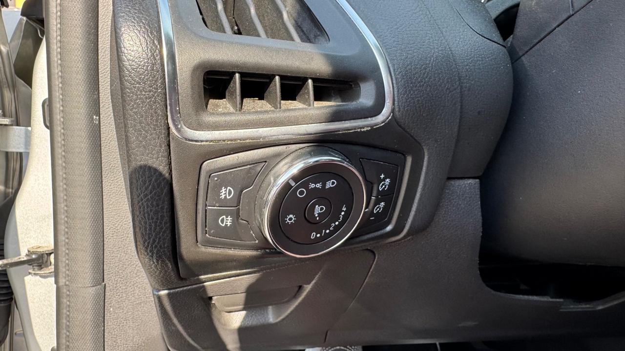 Ford Focus 1.6 TDCi 115 CV-2013