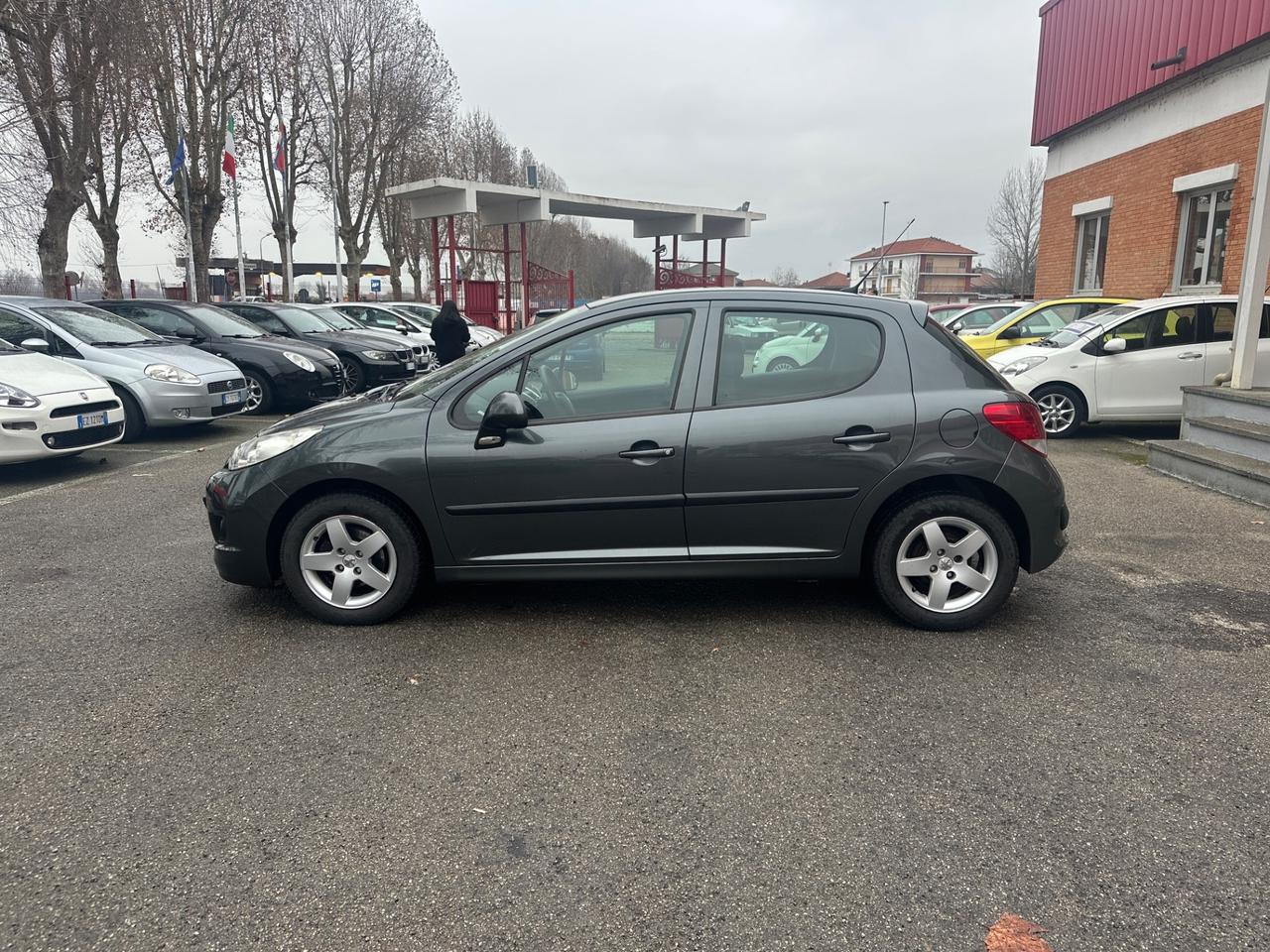 Peugeot 207 1.4 8V 75CV 5p. X Line ECO GPL