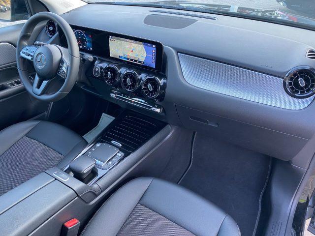 MERCEDES-BENZ GLA 180 d Automatic Sport
