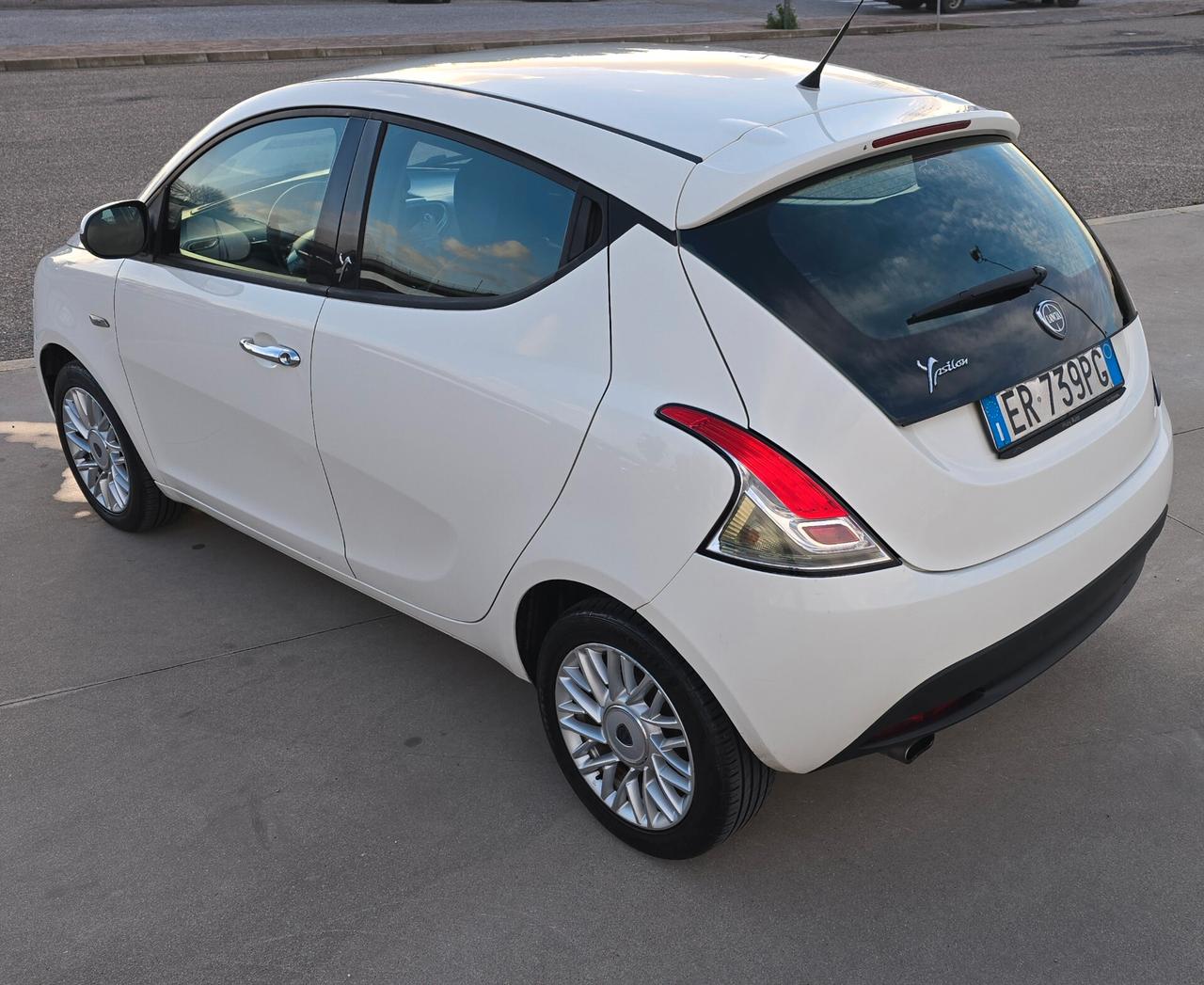 Lancia Ypsilon 1.3 MJT 16V 95 CV 5 porte S&S Platinum