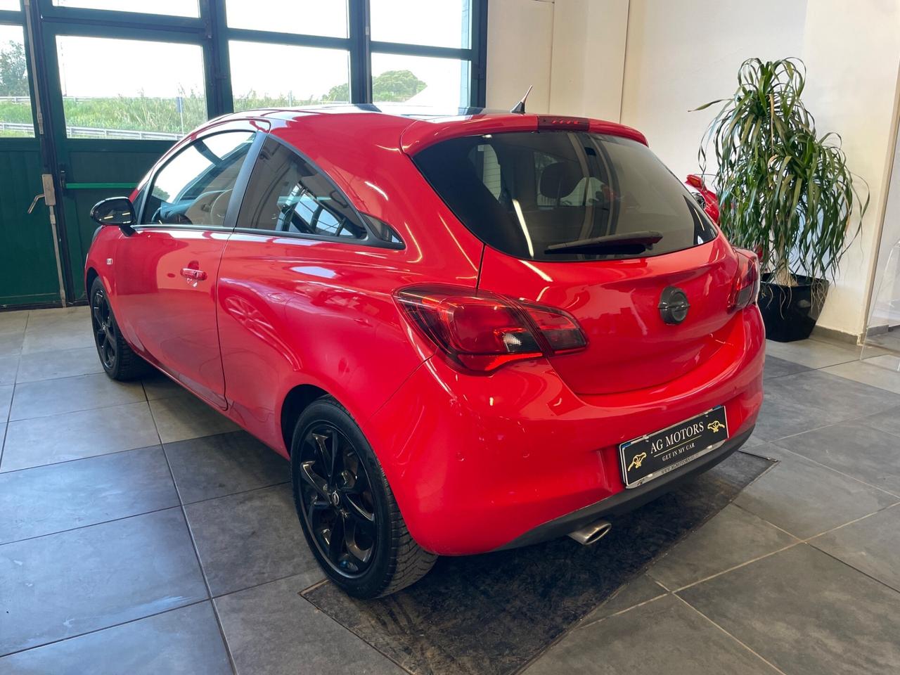 Opel Corsa 1.4 90CV Coupé b-Color