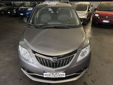 Lancia Ypsilon 1.0 HYBRID