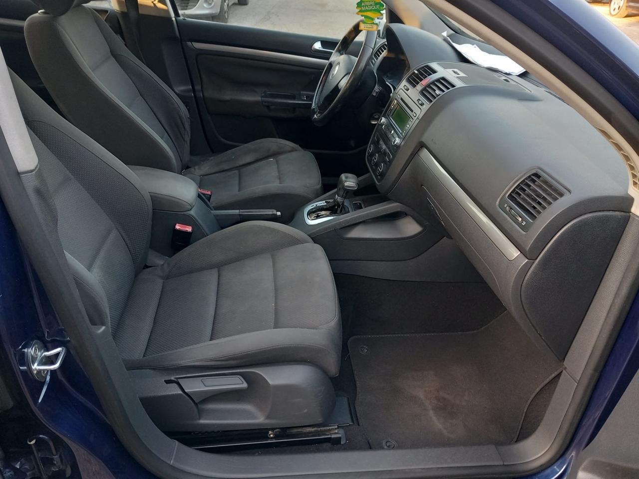 Volkswagen Golf 2.0 16V TDI 5p. Sportline