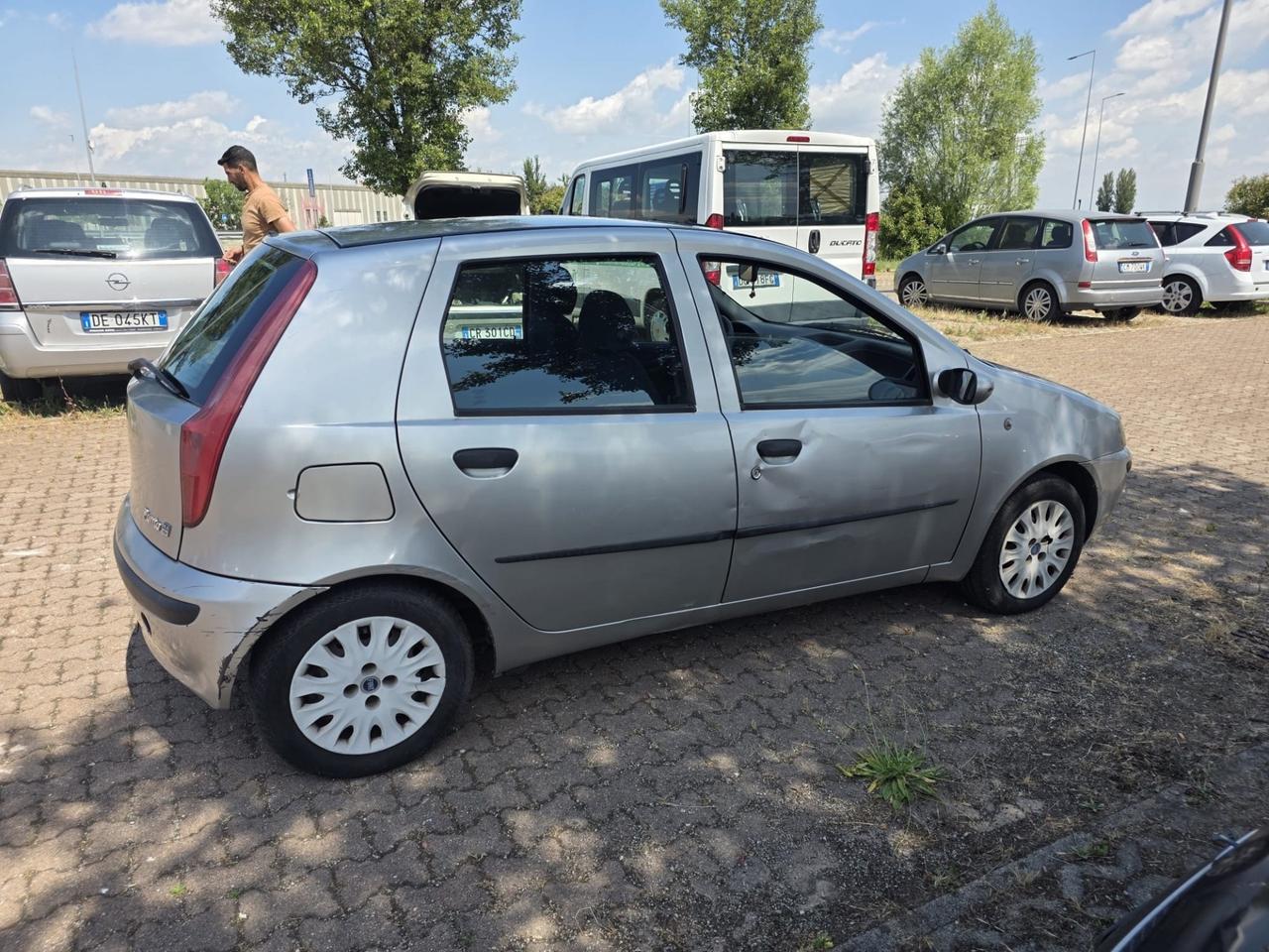 Fiat Punto 1.2i 16V cat 5 porte ELX