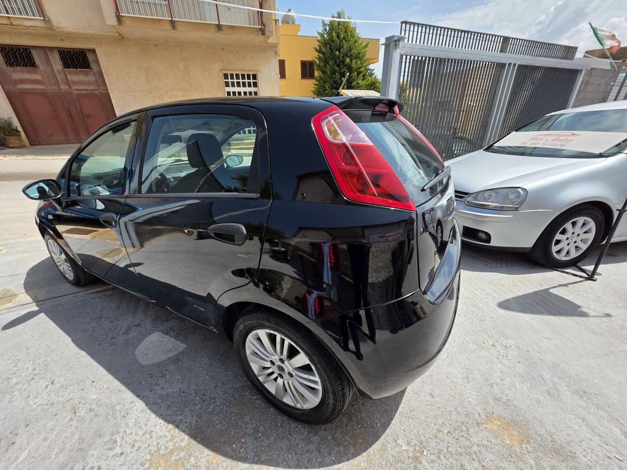 Fiat Grande Punto 1.3 MJT 75 CV 5 porte Dynamic