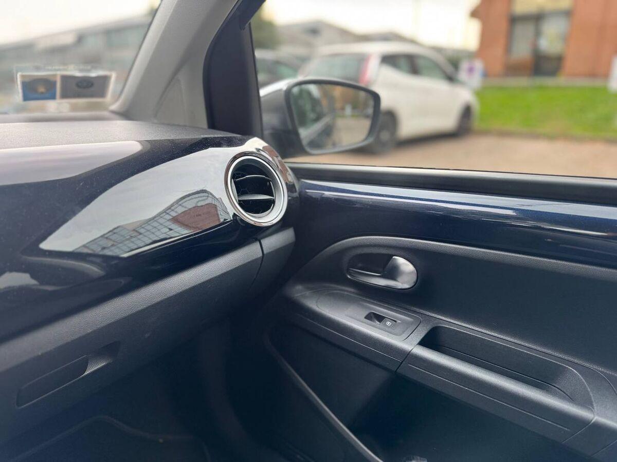 Volkswagen up! 5 Porte DOPPIO TRENO GOMME E CERCHI !