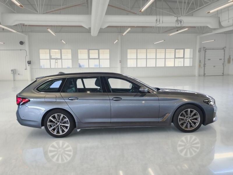 BMW 520 xDrive Luxury Auto MH48V Touring