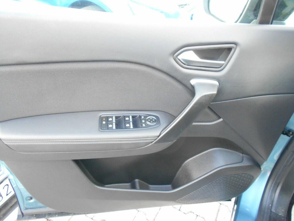 Renault Captur 1.6 E-Tech full hybrid Iconic Auto