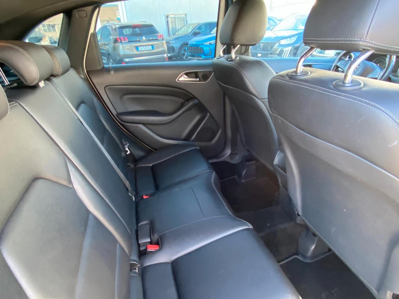 Mercedes-benz B 180 110CV | 2017