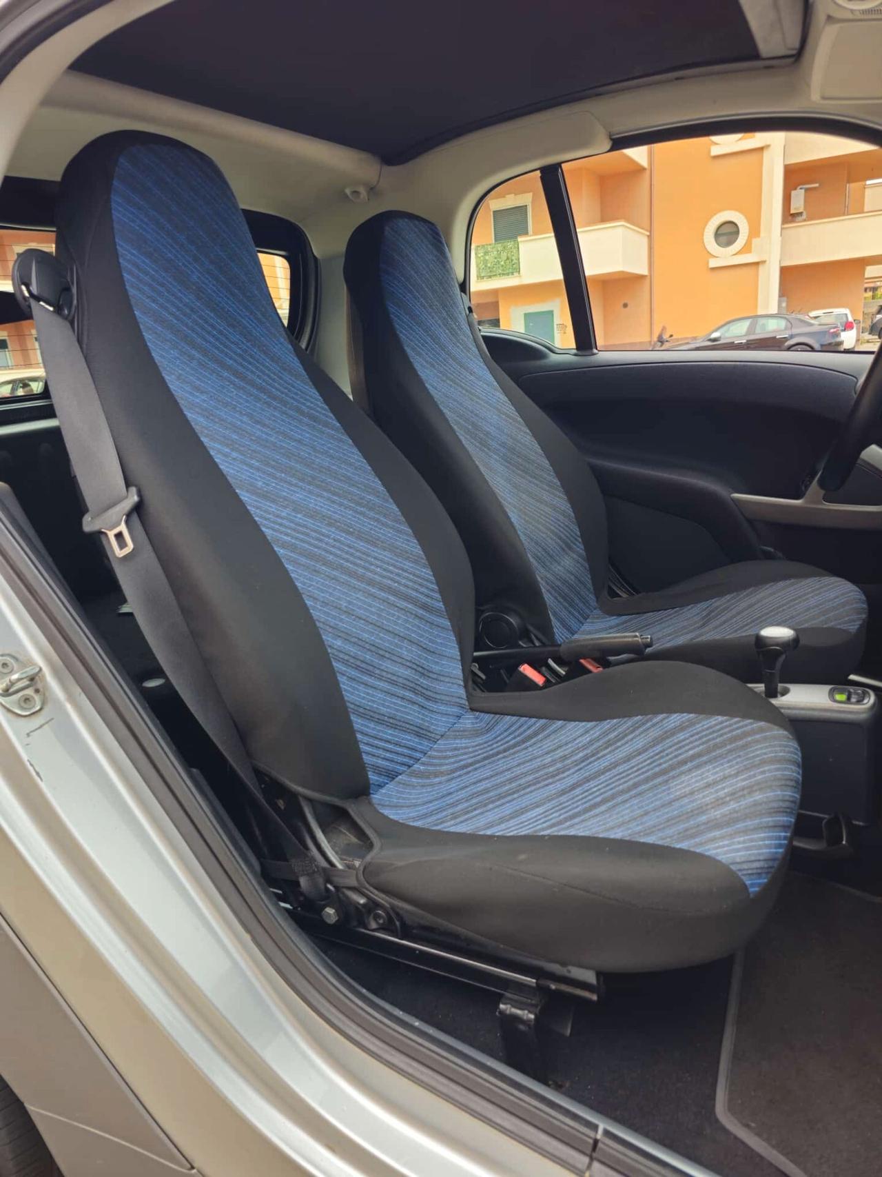 Smart ForTwo 1000 52 kW MHD coupé passion