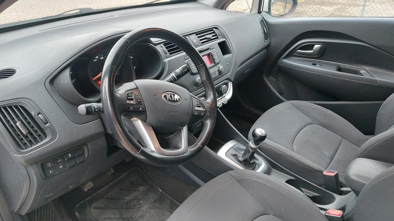 Kia Rio 1.2 CVVT 5p. Cool