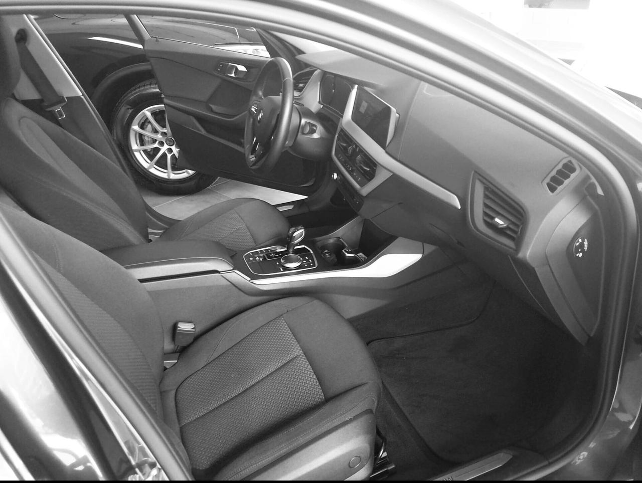 Bmw 120d xDrive 5p. Business Advantage