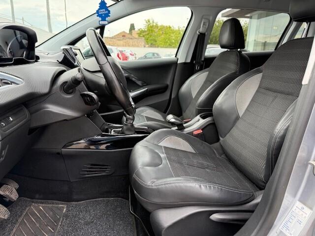 Peugeot 2008 1.6 BlueHDi 100 cv Allure 2015