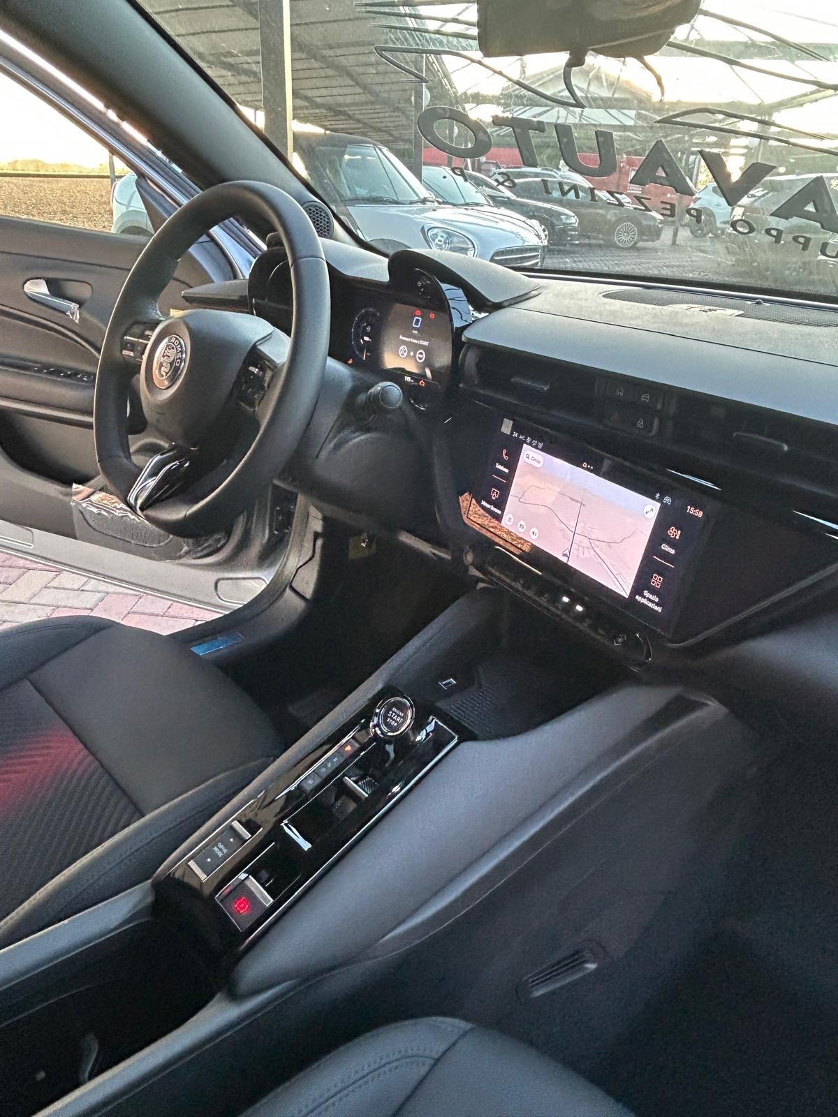 Alfa Romeo Junior 1.2 136 CV Hybrid eDCT6 Speciale