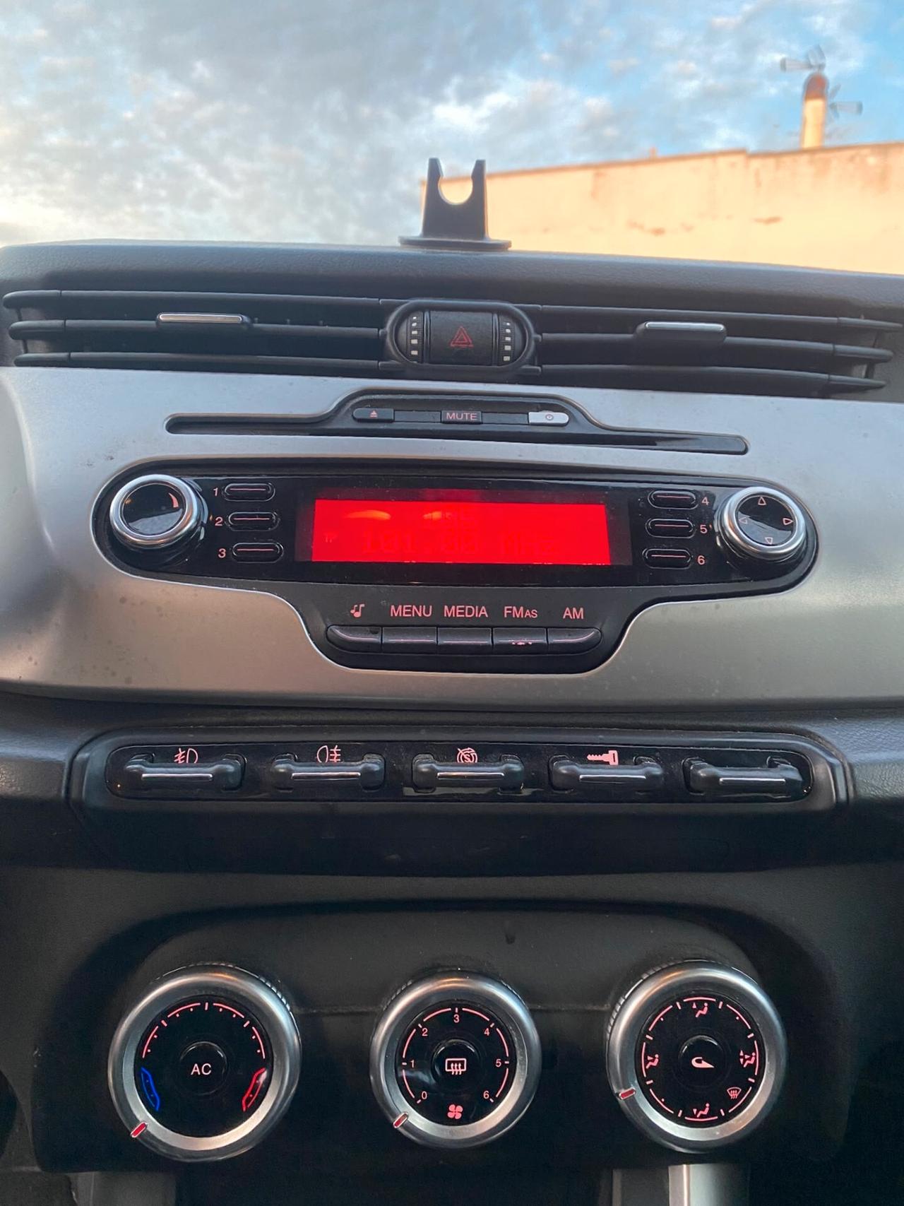 Alfa Romeo Giulietta 1.6 JTDm-2 105 CV Distinctive