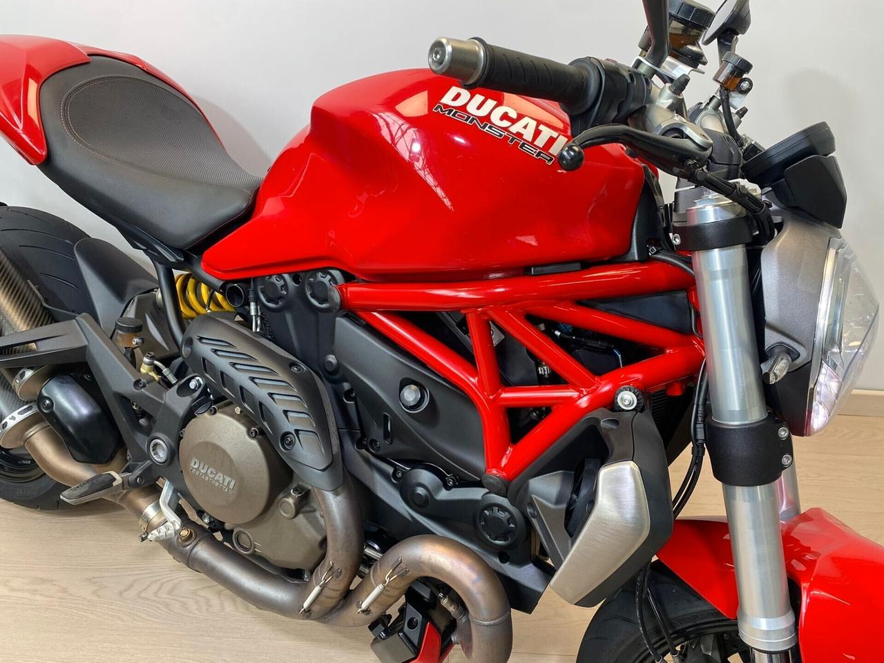 DUCATI MONSTER 1200 + TERMIGNONI DA 99€ AL MESE