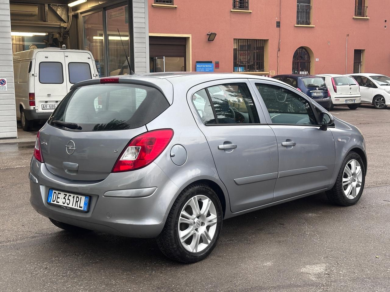 Opel Corsa 1.2 5 porte Club solo 73mila km originali