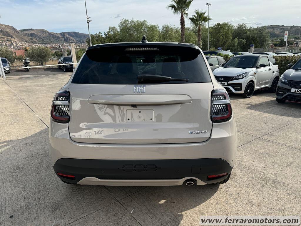 Fiat 600 Hybrid 110 CV DCT MHEV Business