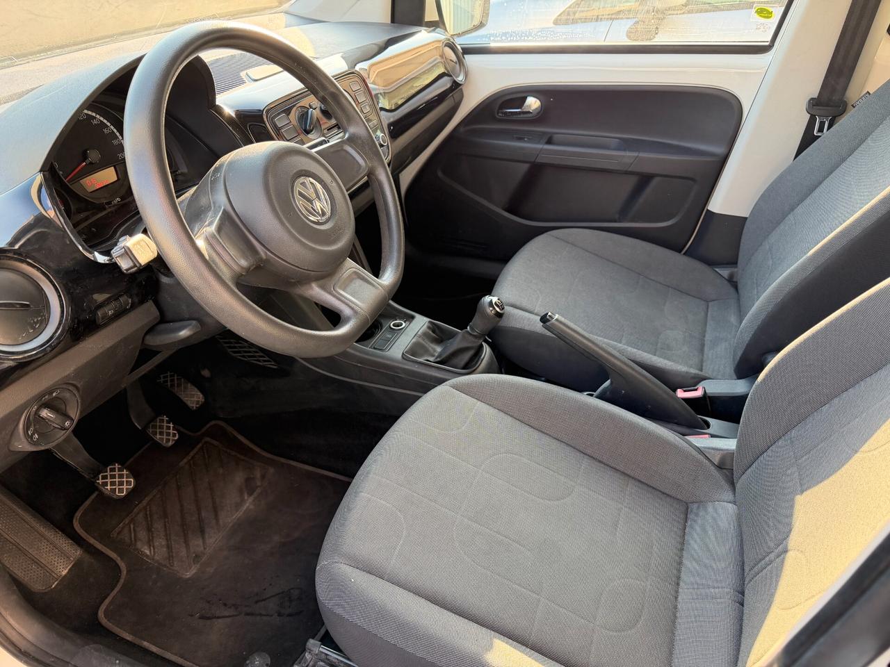 Volkswagen UP! 1.0 75 benzina