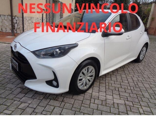 Toyota Yaris 1.0 5 porte Active OK NEOPATENTATI NO VINCOLO DI FINANZIAMENTO