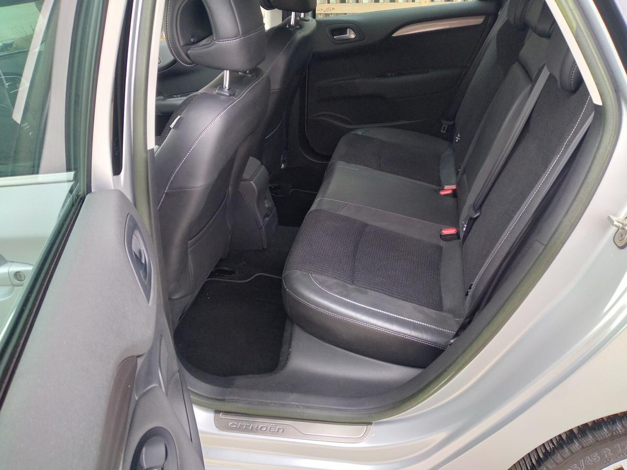 Citroen C4 1.6 e-HDi 115 airdream Exclusive