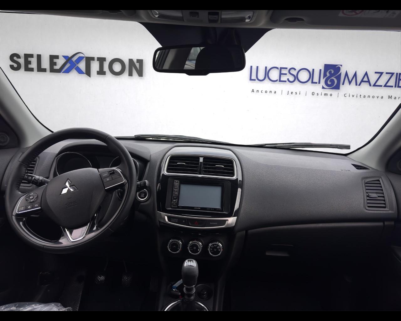 MITSUBISHI ASX 1ª serie - ASX 1.6 DI-D 114 CV 4WD Instyle Panoramic